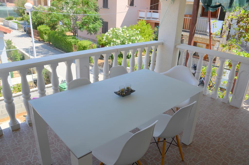 Appartement Apartman Medit à Vir Extérieur photo