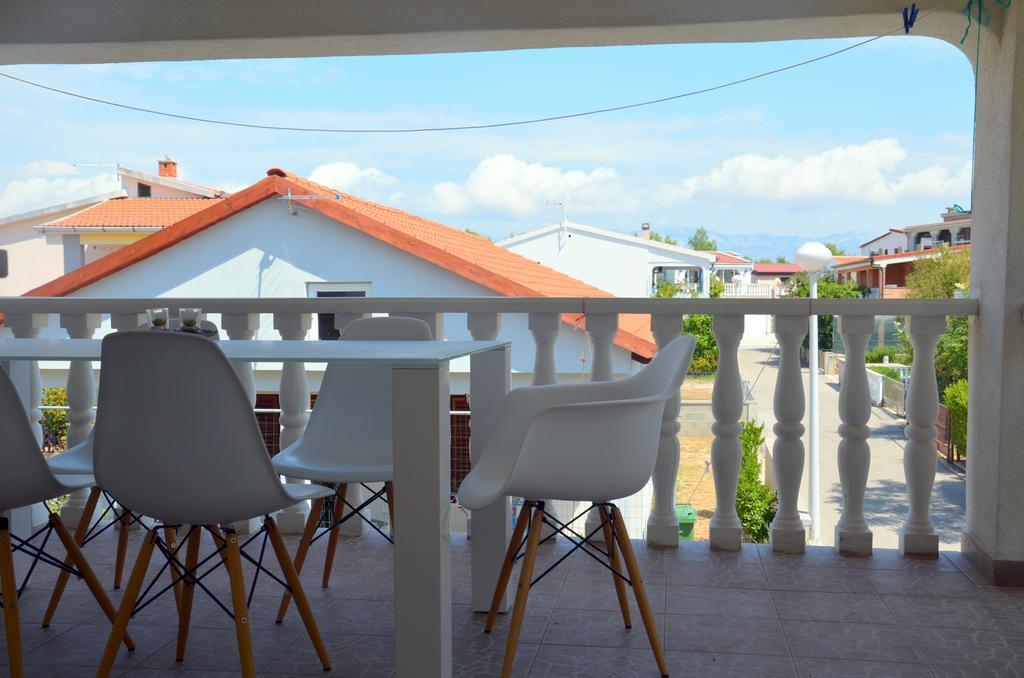 Appartement Apartman Medit à Vir Extérieur photo